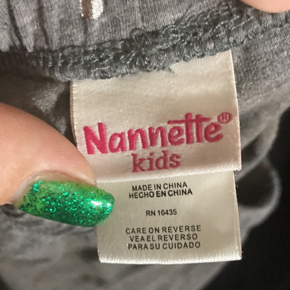 Nannette kids girls, gray and gold leggings with circles and stars gray size 6 - Picture 3 of 4